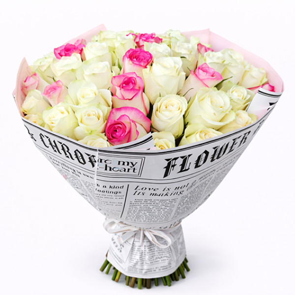 Bouquet white and pink roses.