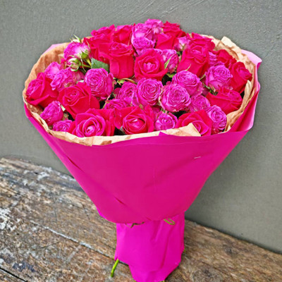 Bouquet of pink roses