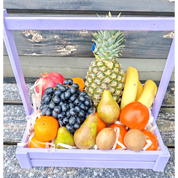 Gift set with fruits